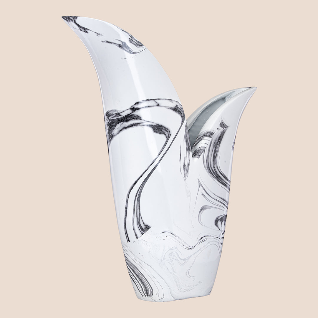 Wings of Serenity – The Vase