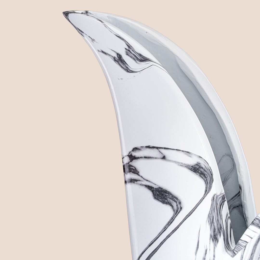 Wings of Serenity – The Vase
