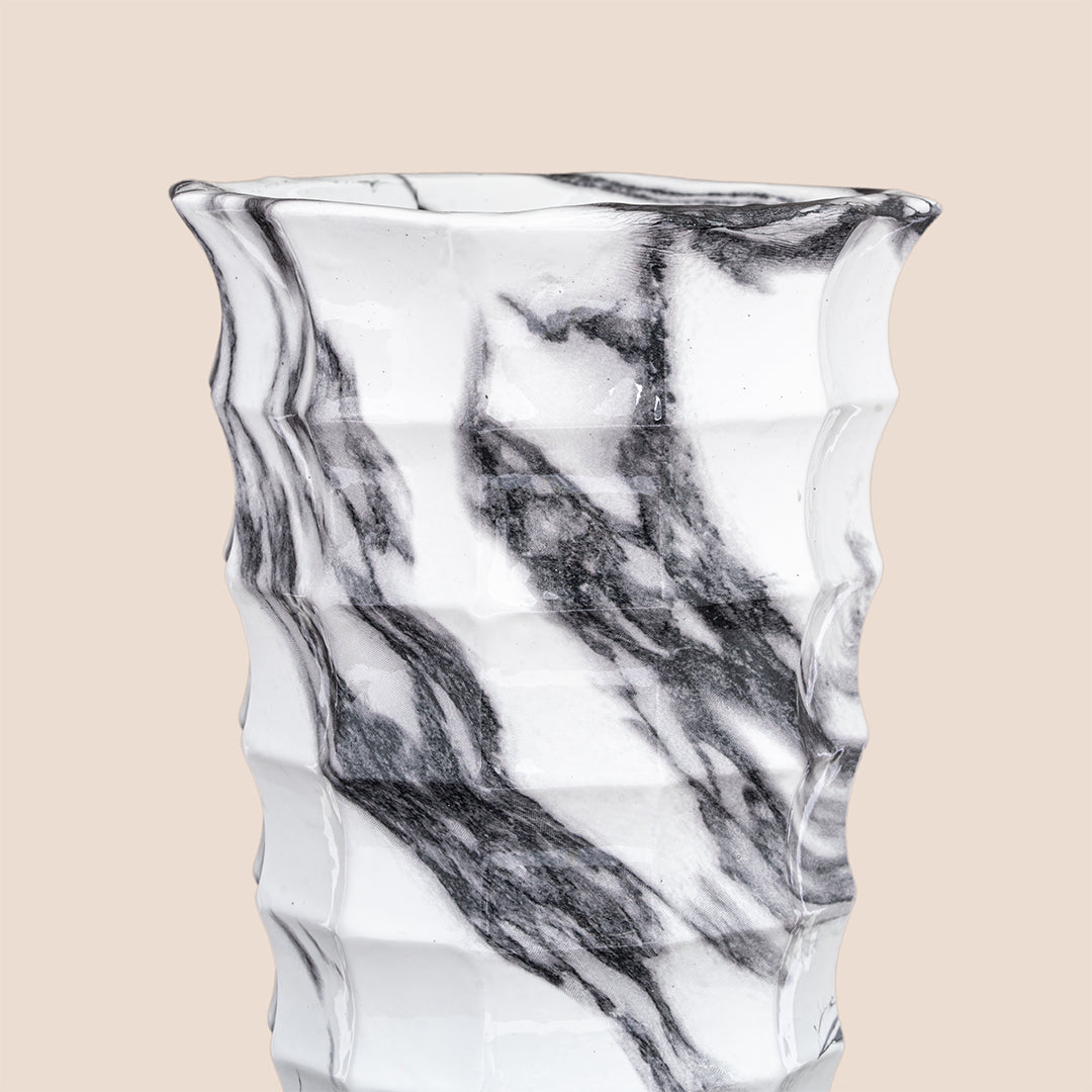 Sootra - The Vase