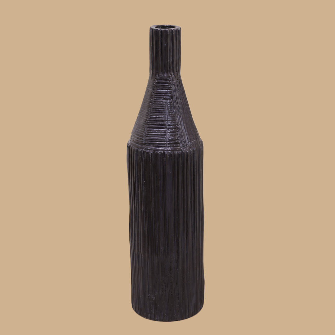 Noir Atelier - The Vase