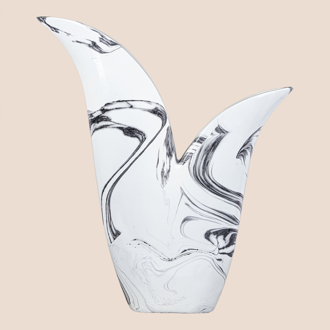 Wings of Serenity – The Vase