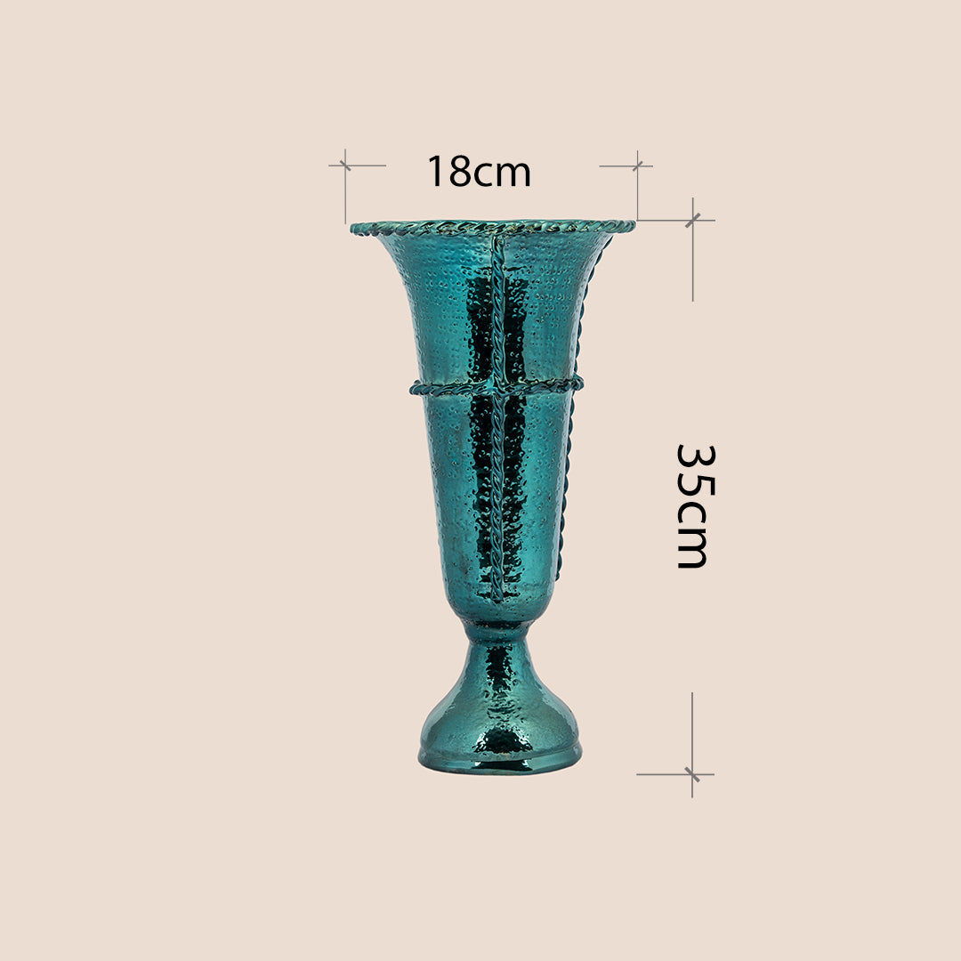 Tides of Unity – The Vase