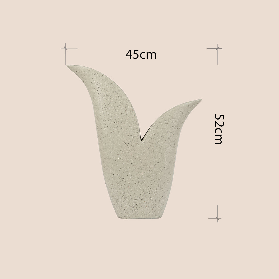 Wings of Serenity – The Vase