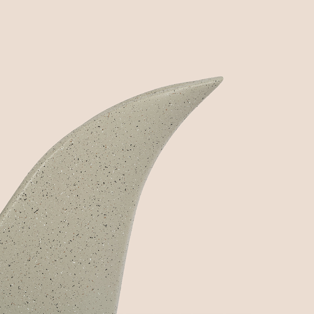 Wings of Serenity – The Vase