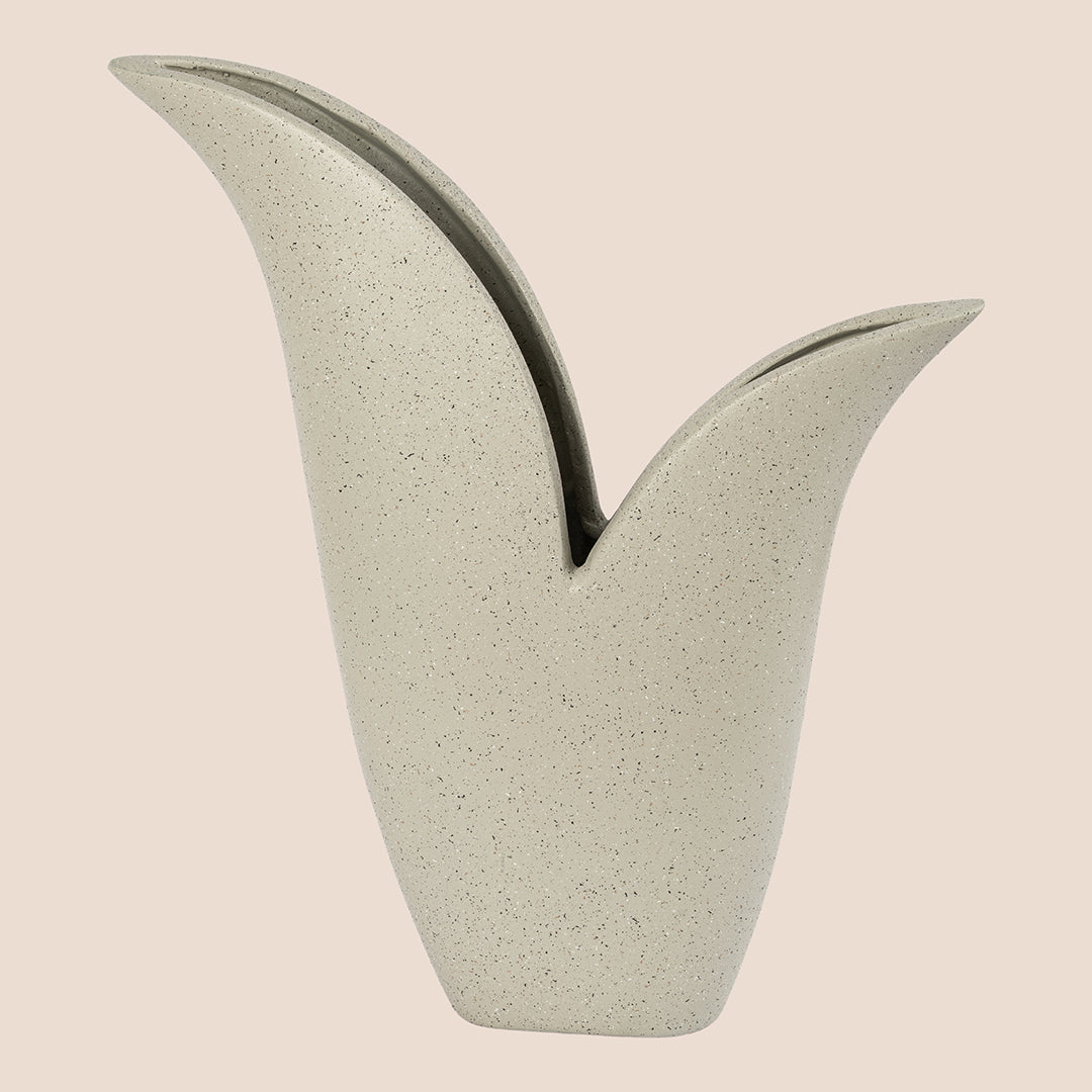 Wings of Serenity – The Vase