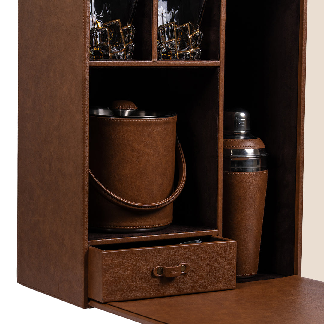 Legacy Liquor Leather Chest- Barware Set