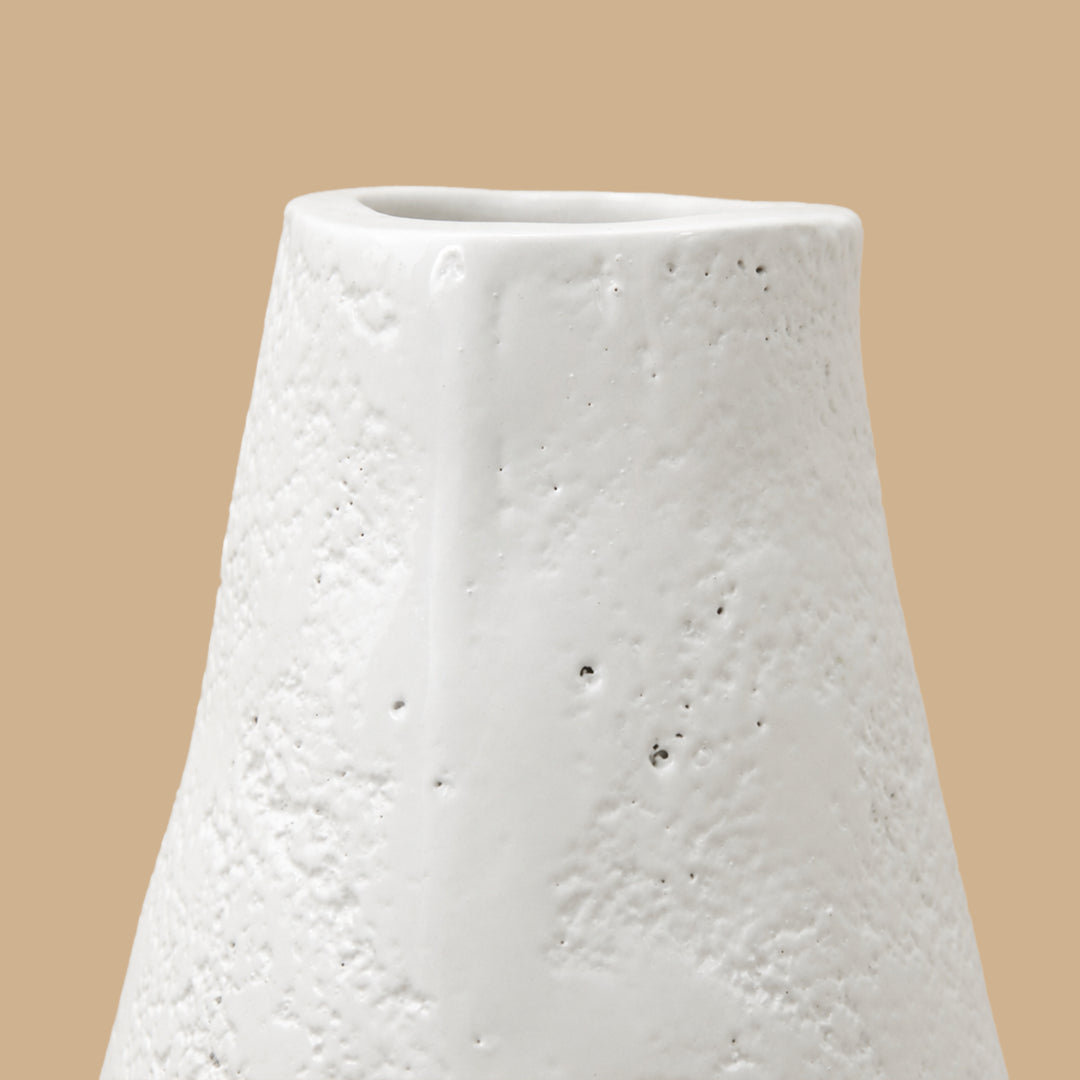 Elevane - The Vase (Medium)