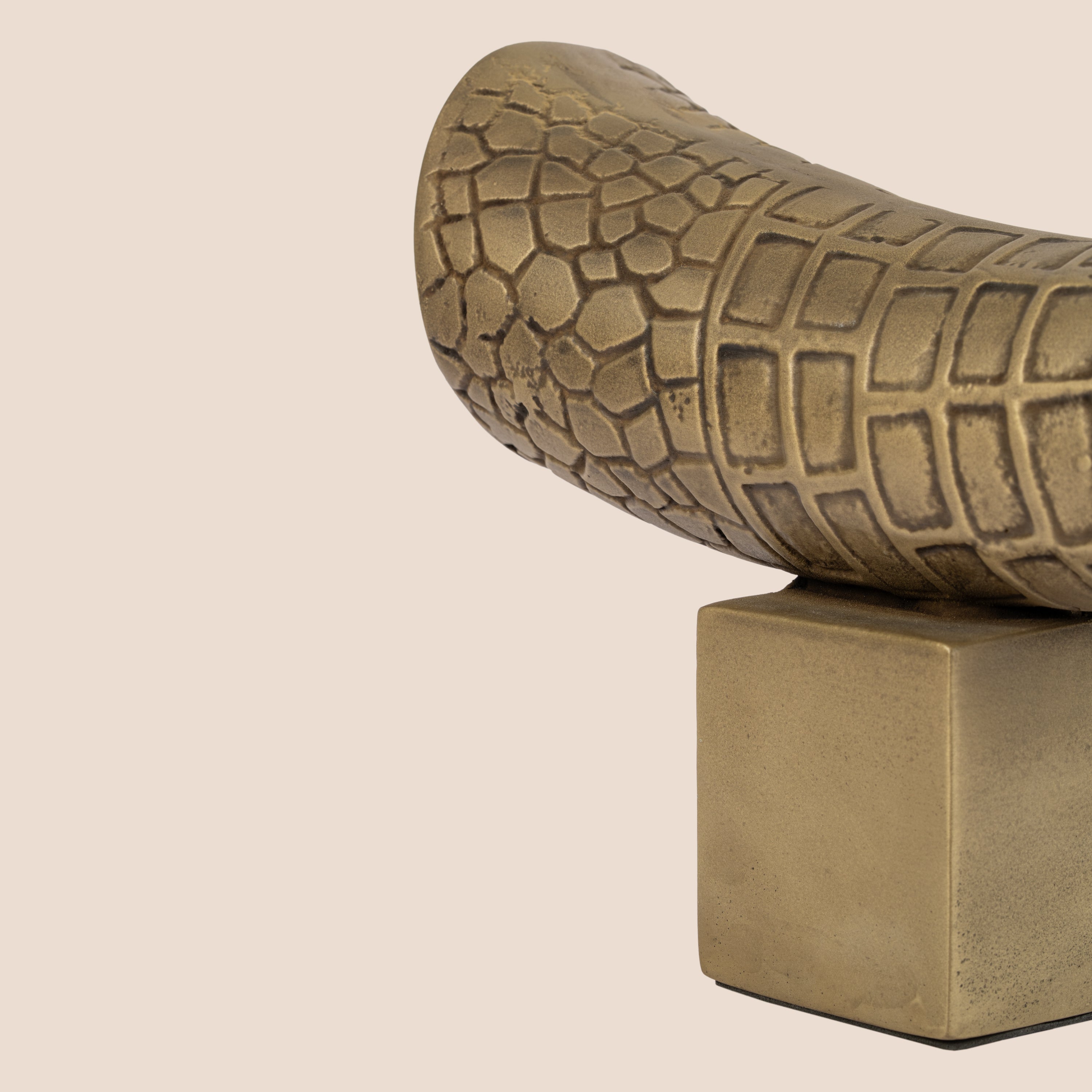 Lunaris Arc- Sculpture