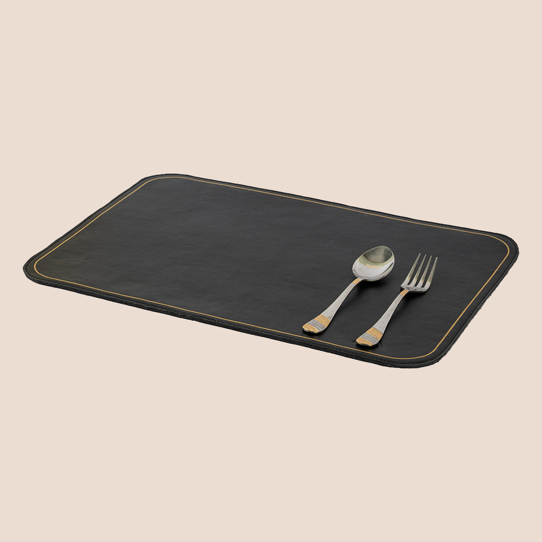 The Monolith Mat & Cutlery Holder - Set of 1