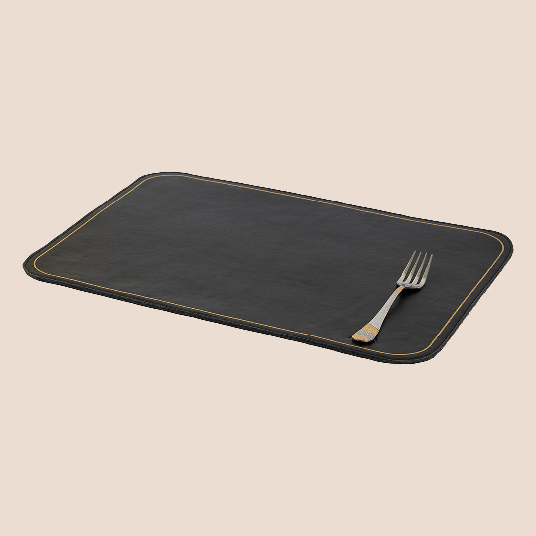 The Monolith Mat & Cutlery Holder - Set of 1