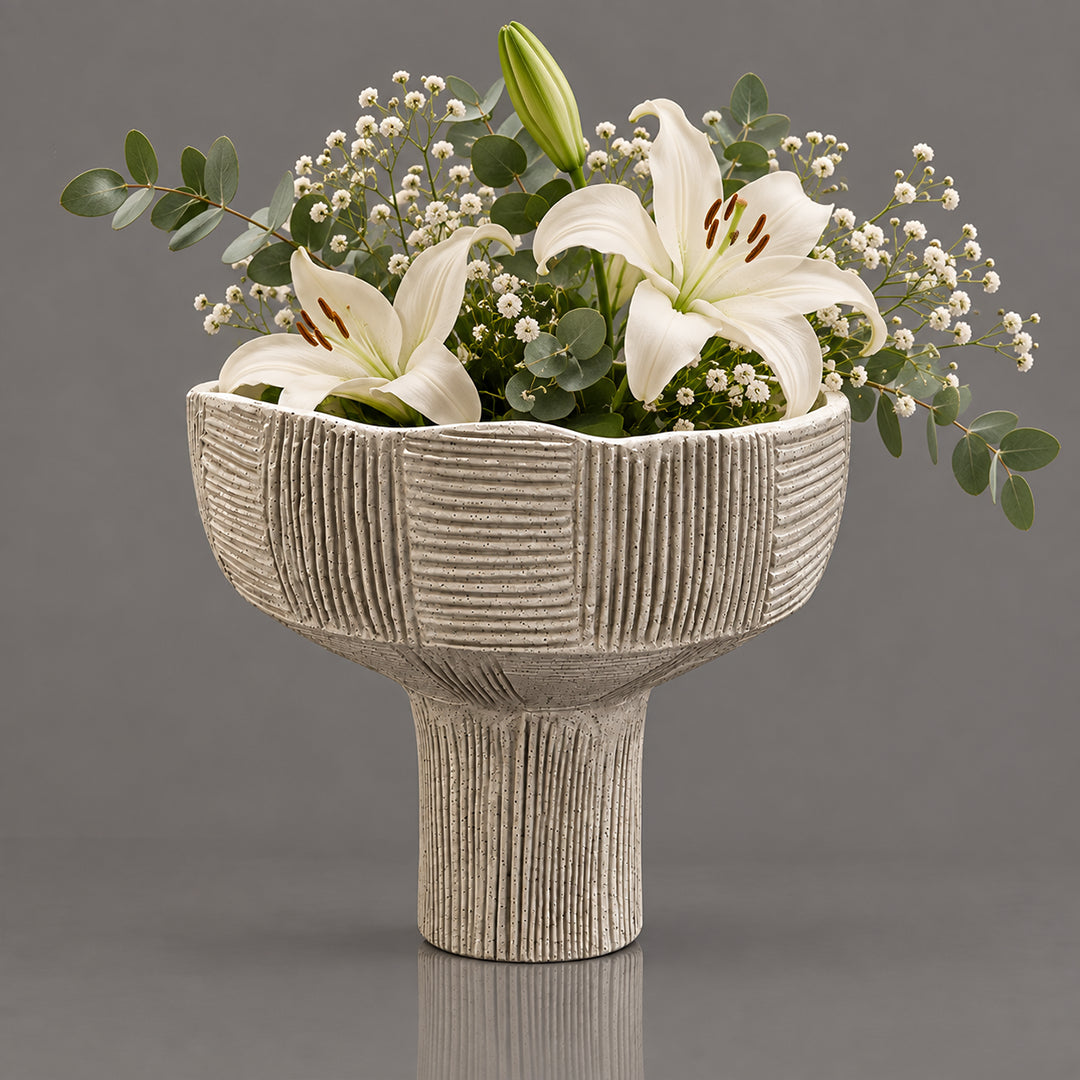 Obsidian Bloom - Vase