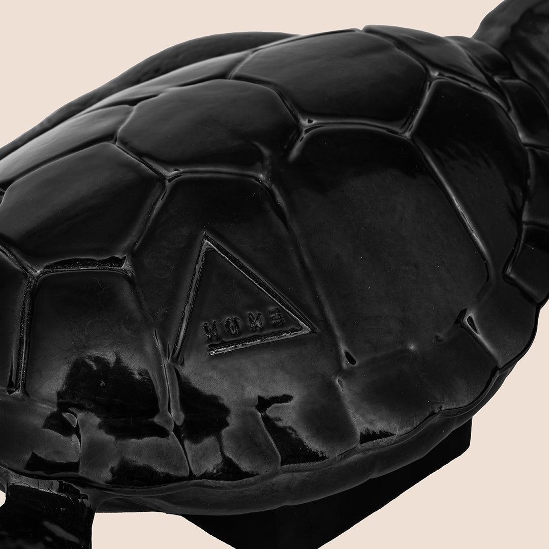 The Symbol Of Steadfastness - Sculpture Set