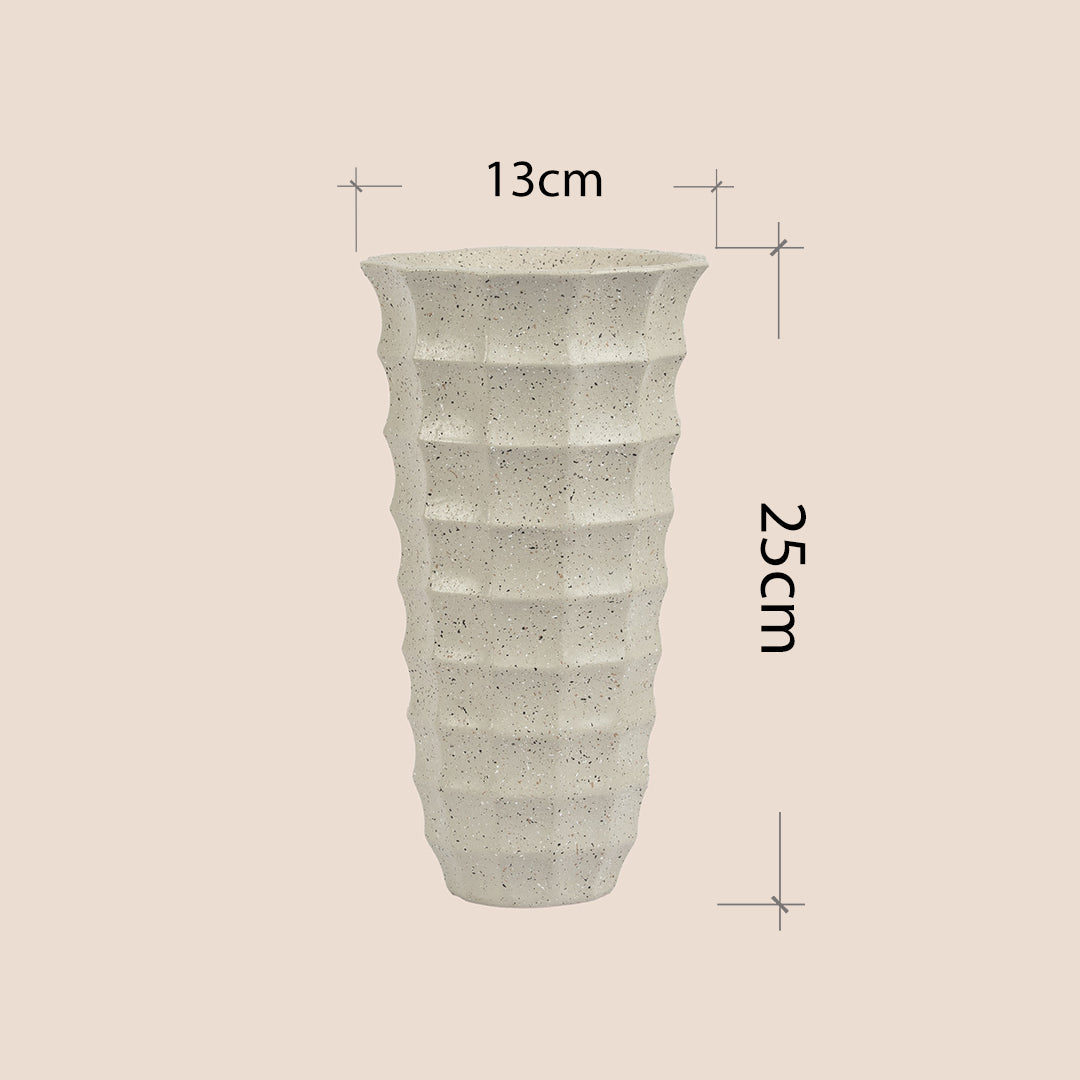 Sootra - The Vase