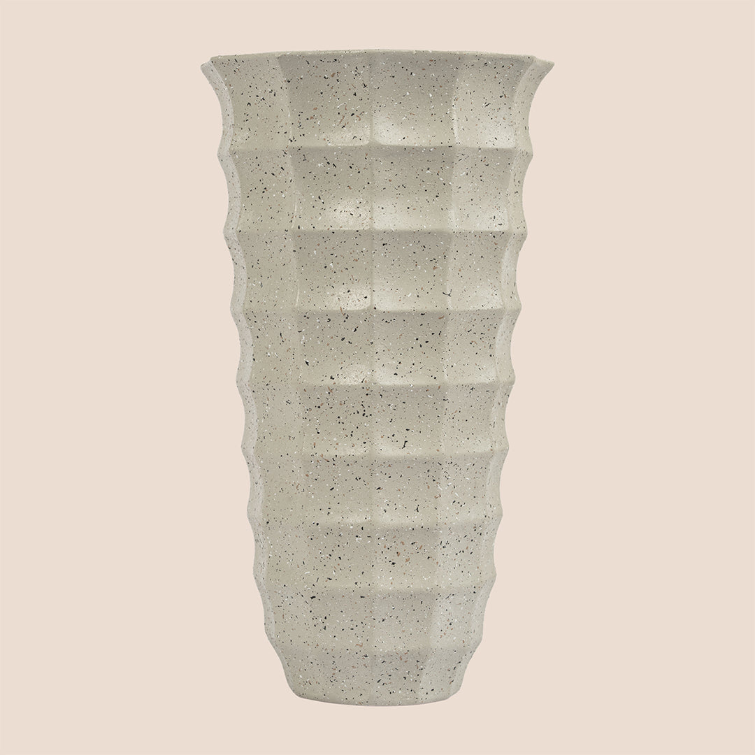 Sootra - The Vase