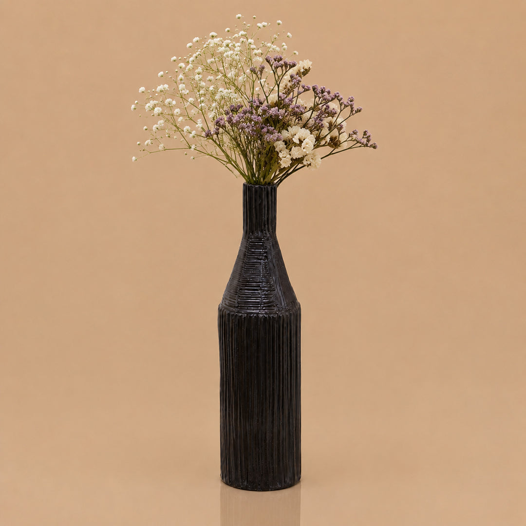 Noir Atelier - The Vase