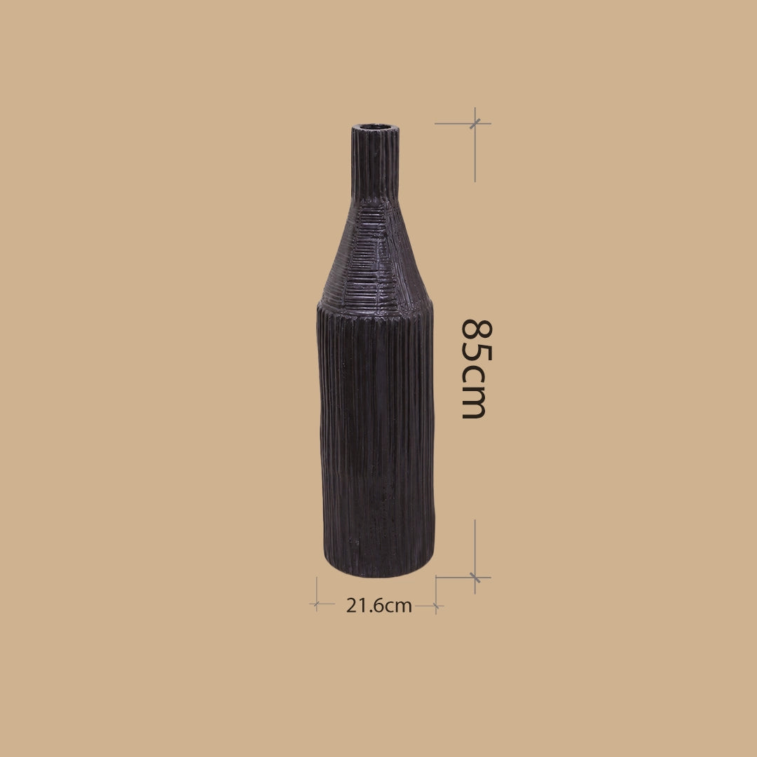 Noir Atelier - The Vase