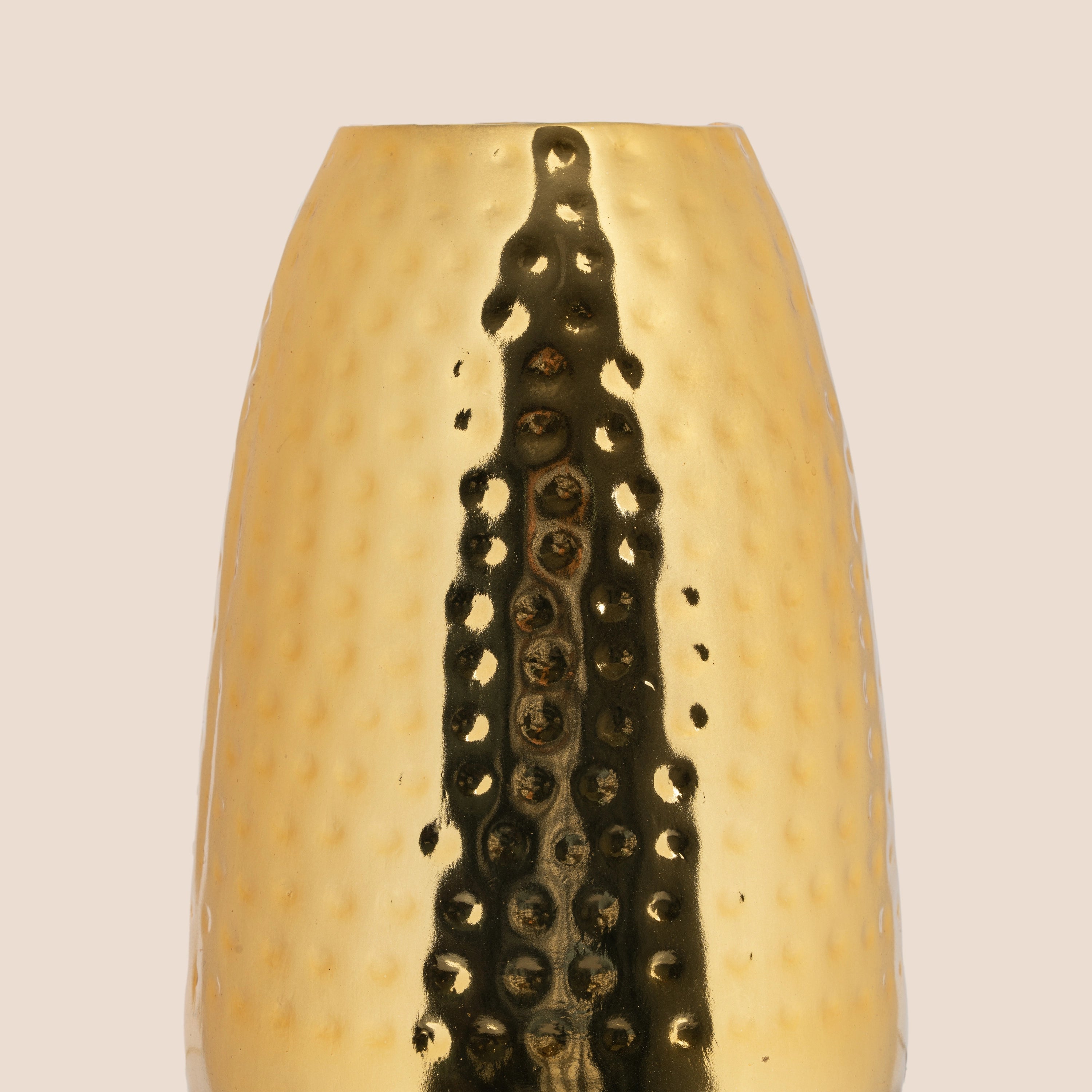 Auric Monument - The Vase