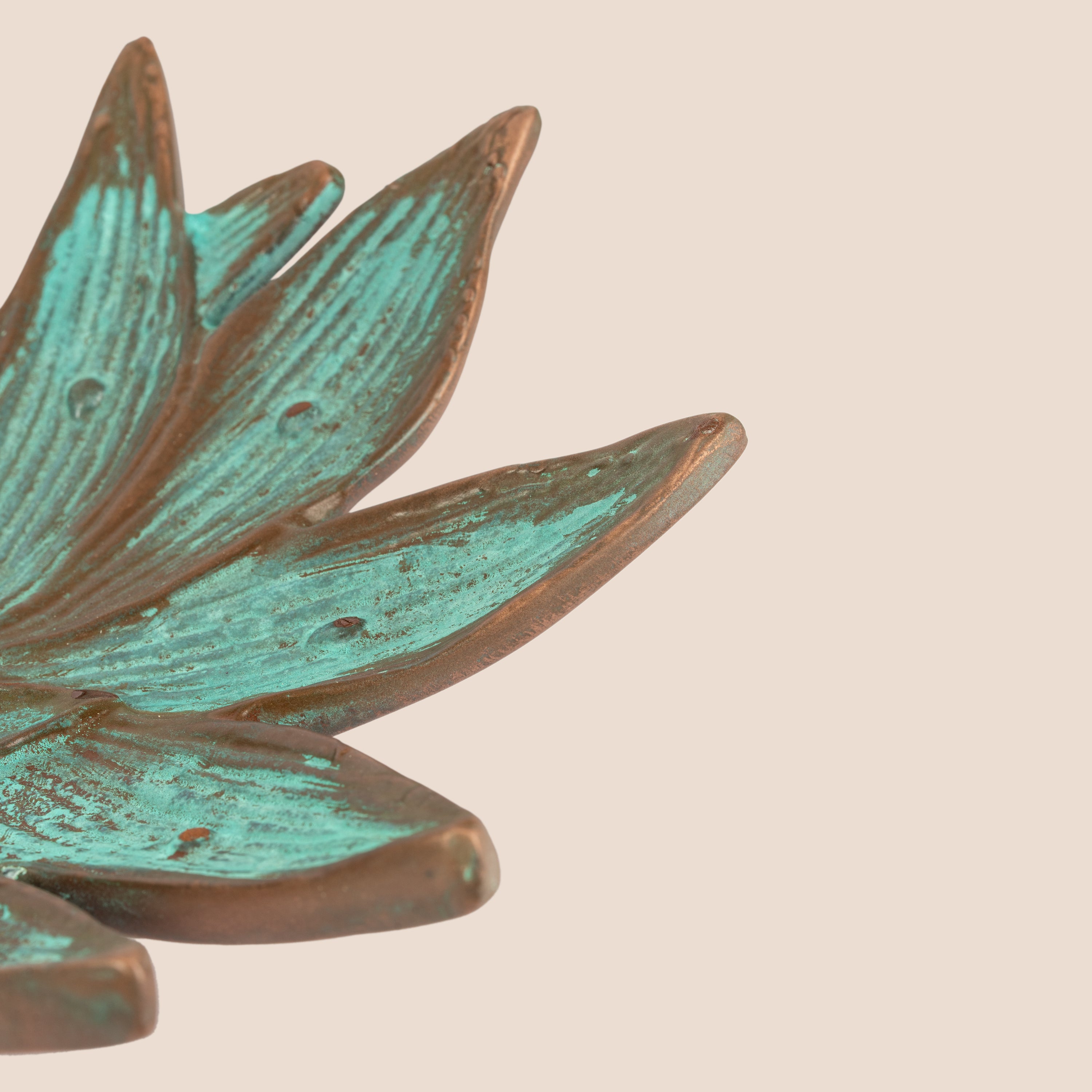 Emerald Lotus Platter - Décor Tray