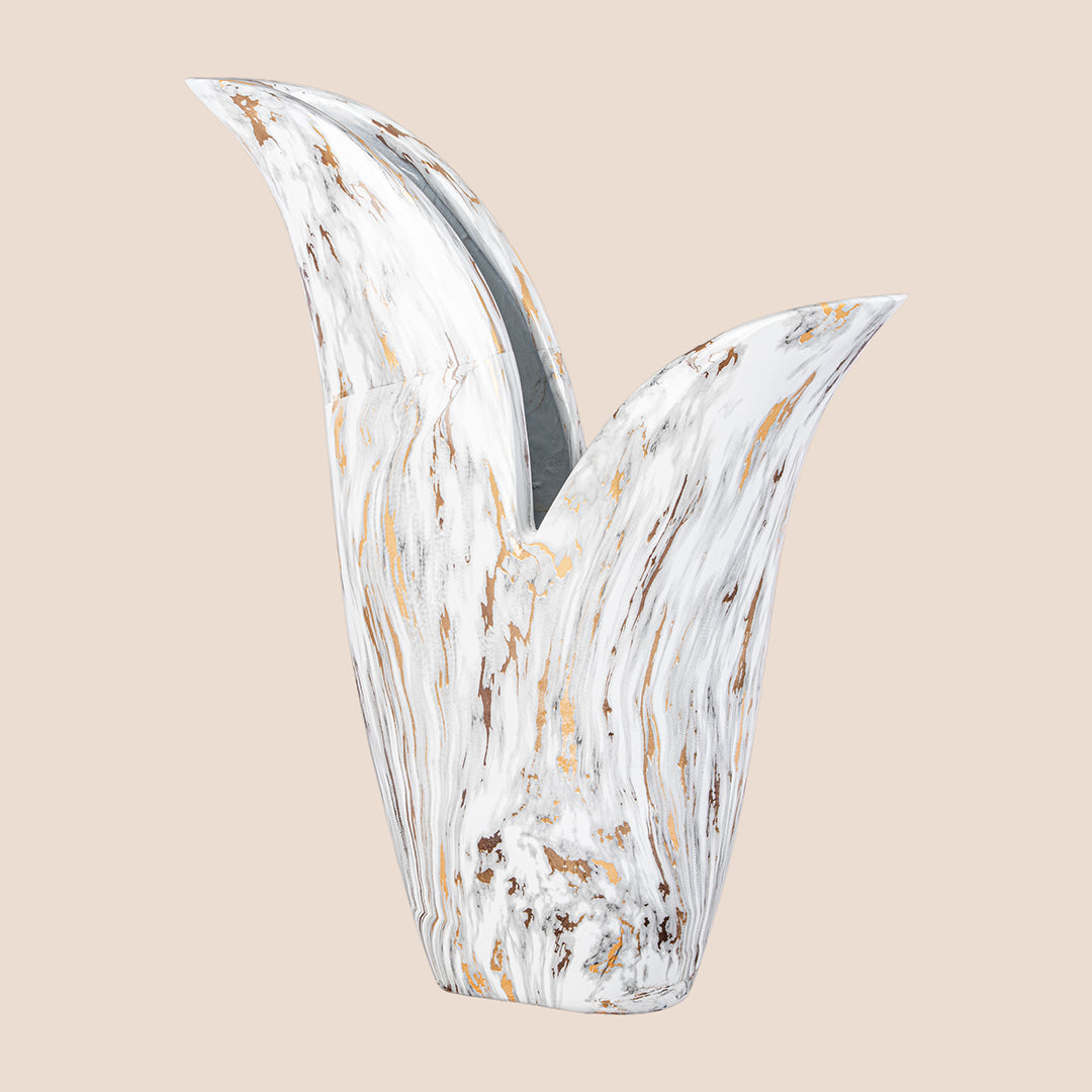 Wings of Serenity – The Vase