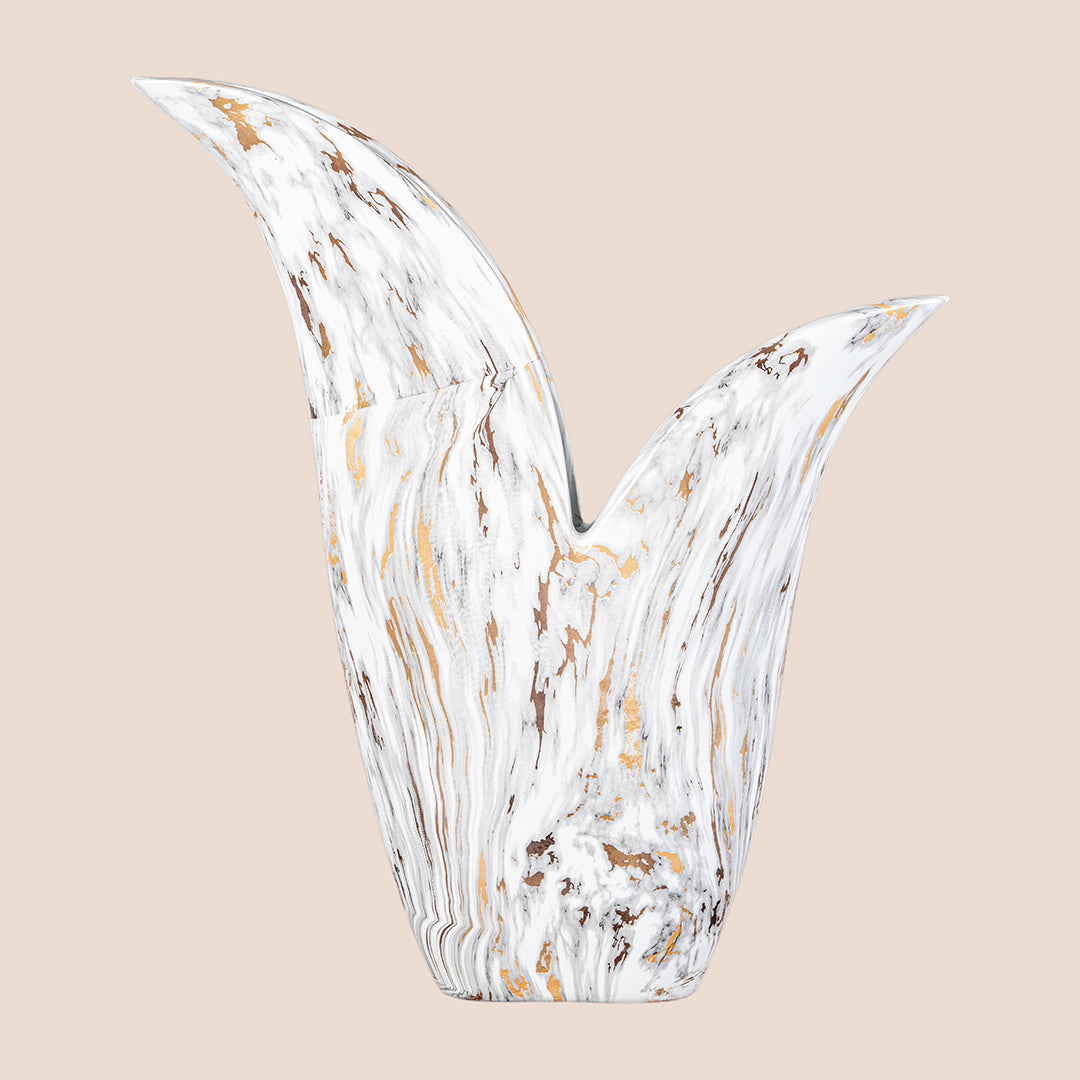 Wings of Serenity – The Vase