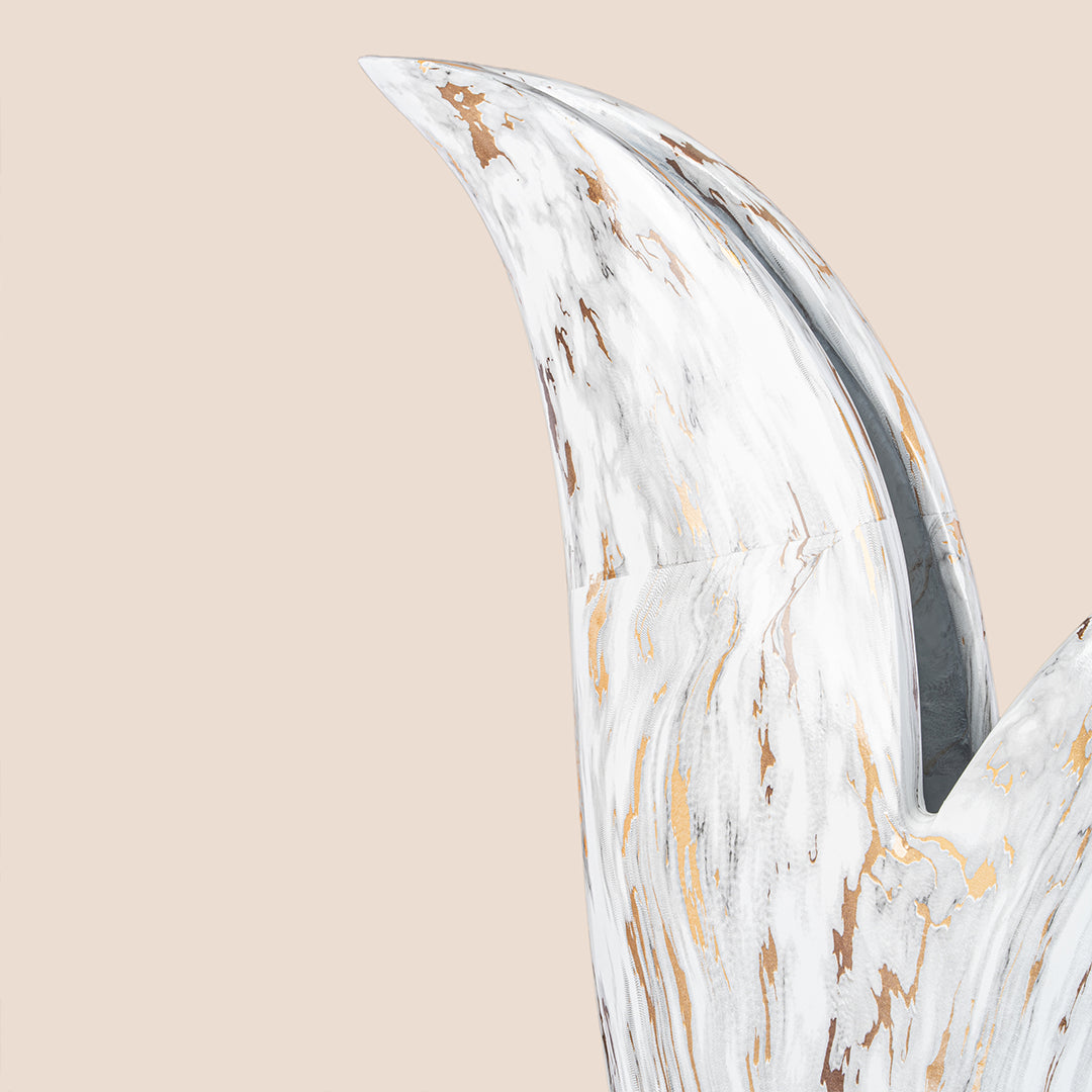 Wings of Serenity – The Vase