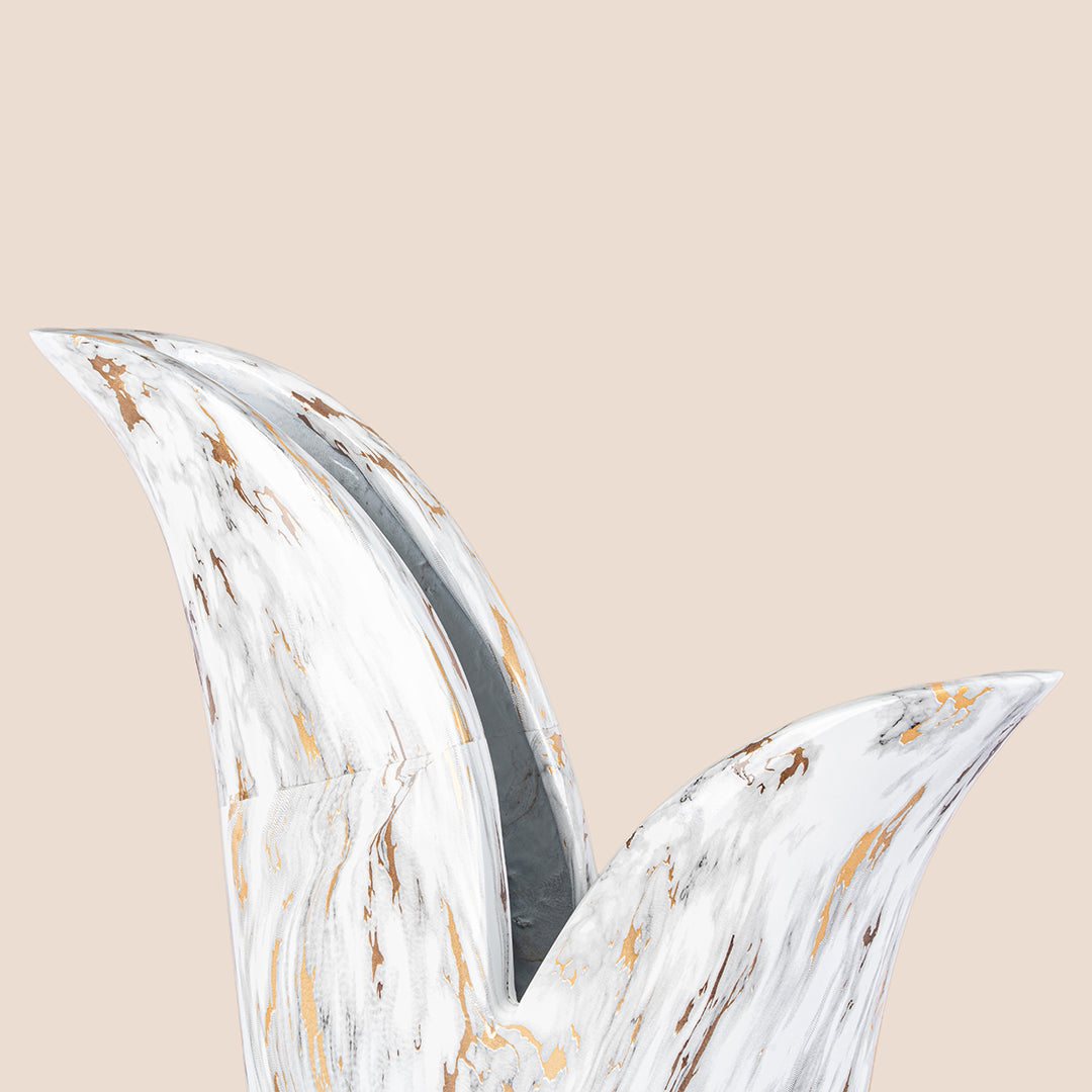 Wings of Serenity – The Vase