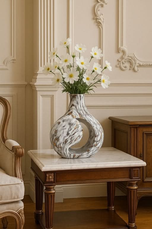 Womb of Silence - Vase